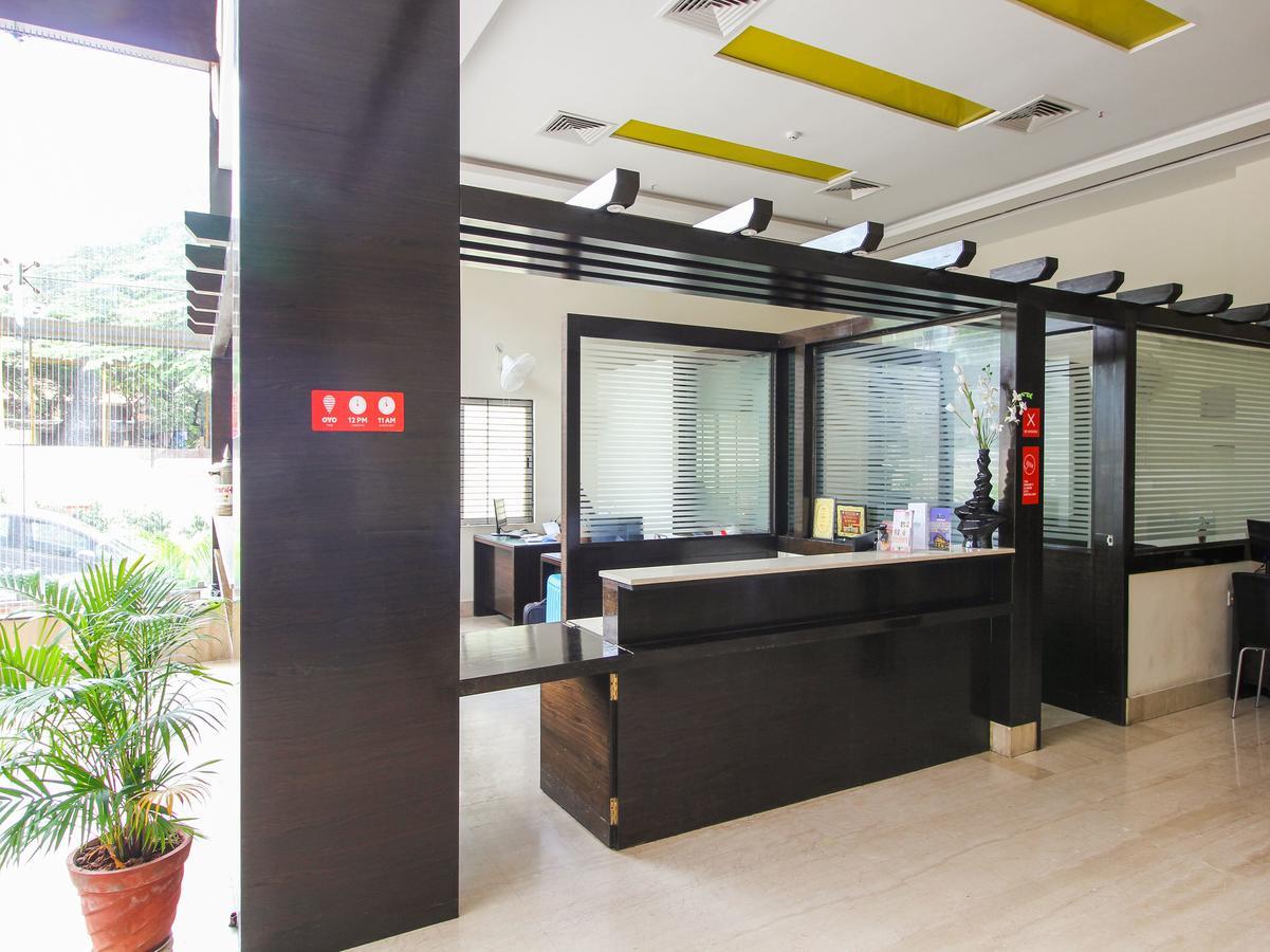 Rio Meridian Hotel Mysore Buitenkant foto