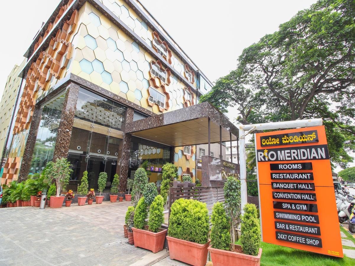 Rio Meridian Hotel Mysore Buitenkant foto