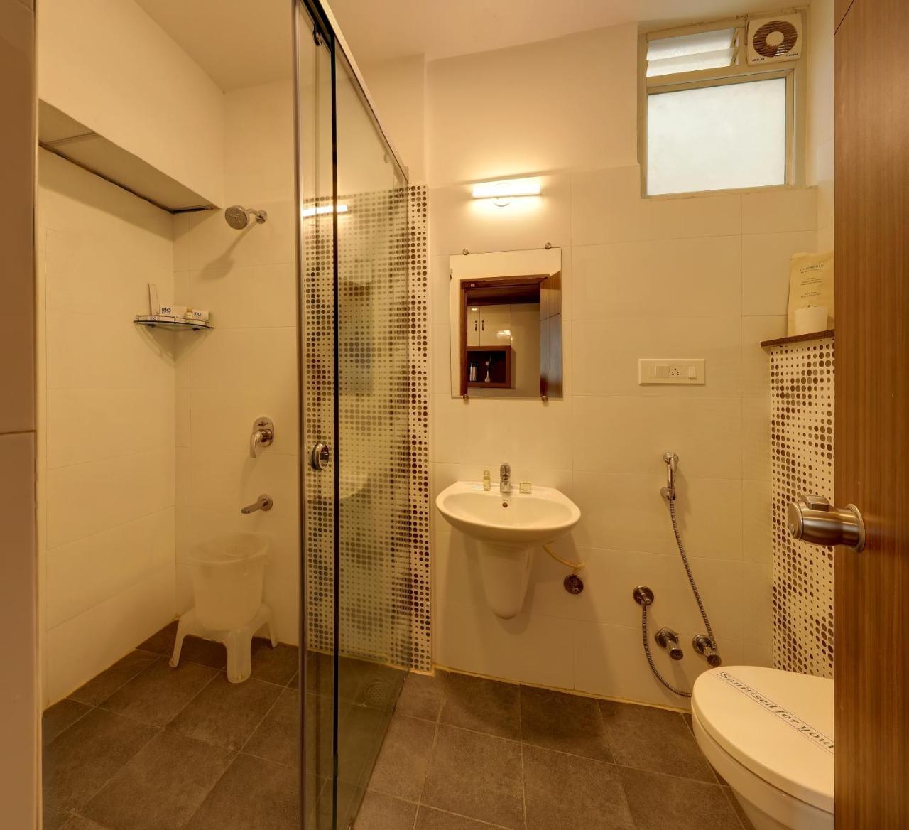 Rio Meridian Hotel Mysore Buitenkant foto